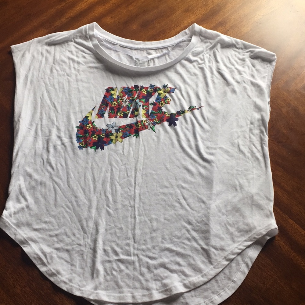 Nike workout top
